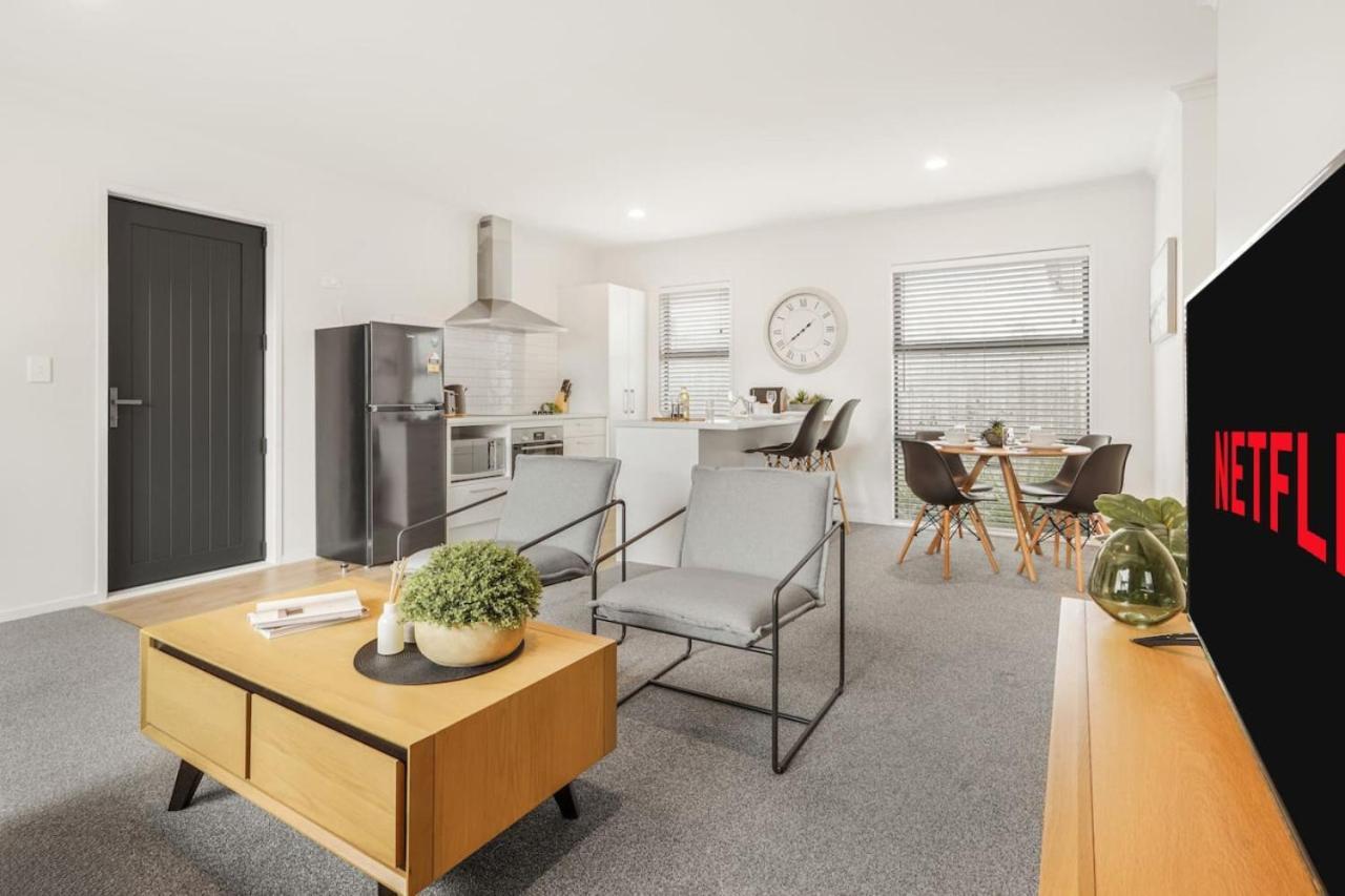Modern And Central With 2 Ensuites -By Kosh Bnb Hamilton Eksteriør billede