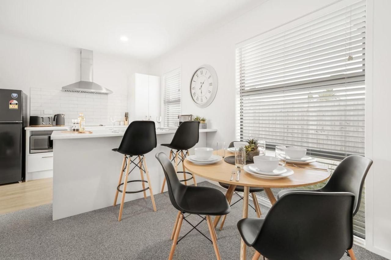 Modern And Central With 2 Ensuites -By Kosh Bnb Hamilton Eksteriør billede